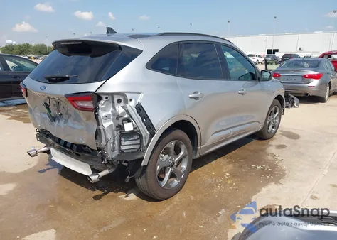 2024 Ford Escape St-Line z USA, uszkodzony, nr VIN 1FMCU0MN7RUA16706